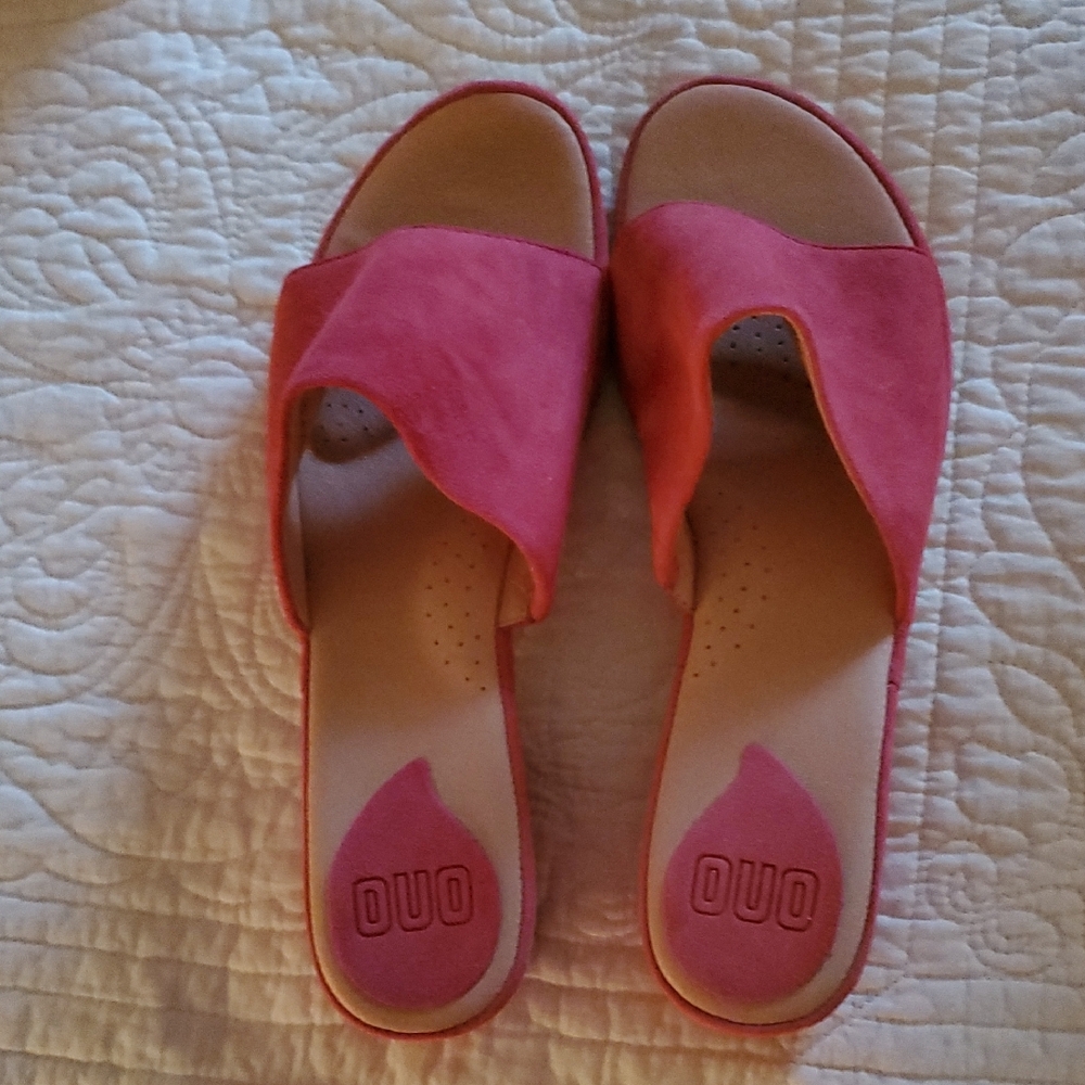 ONO Women's Pink Slide Sandals